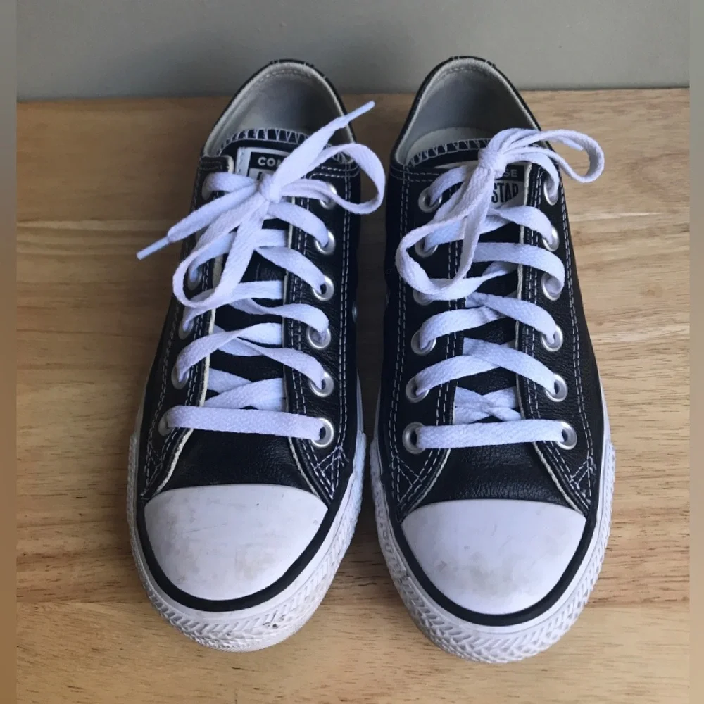 Converse Chuck Taylor All Star Leather Size: US Mens 4.5 Wo’s 6.5 EUR 37
